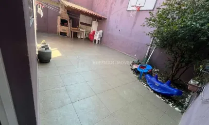 Casa assobradada com 3 Quartos, 1 Suíte, 4 Vagas à venda - Barcelona