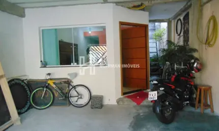 Sobrado com 2 Quartos, 1 Banheiro, 2 Vagas à venda - Santo Antônio