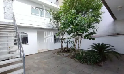 Sobrado com 6 salas, 2 Banheiros à venda - Santo Antônio