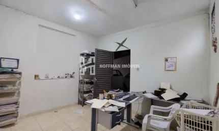 Casa com 3 Quartos, 3 Banheiros, 5 Vagas à venda - Santo Antônio