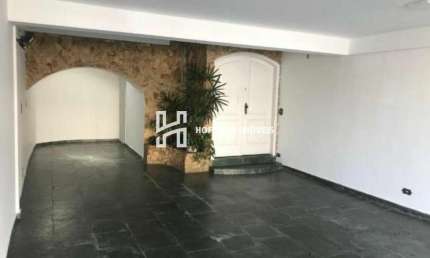 Casa com 3 quartos para alugar na Rua Humberto Fernandes Fortes, --, São José, São Caetano do Sul