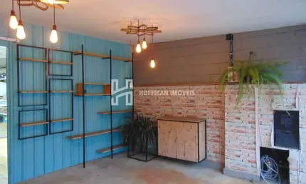 Casa residencial com 2 dormitórios e possibilidade de comércio