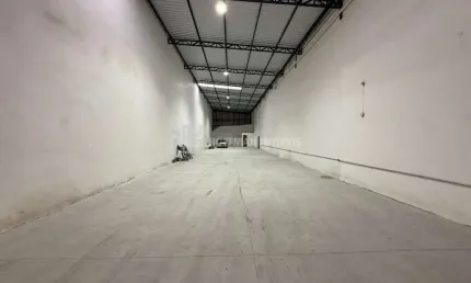 Locação de Galpão Novo com 328m² no centro de São Caetano do Sul