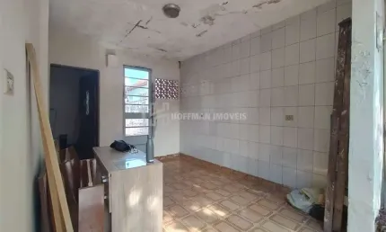 Casa térrea com 02 dormitórios e 01 vaga no Bairro Olímpico em São Caetano do Sul