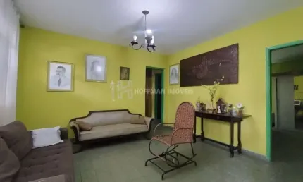 Casa térrea com 03 dormitórios e 02 vagas no bairro nova gerty