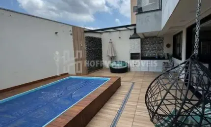 Sobrado para venda no bairro Nova Gerty com ótima localização!