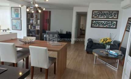 Apartamento à venda com 03 dormitórios e 02 vagas no Bairro Campestre