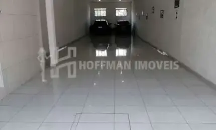 Casa com salão à venda e 10 vagas de garagem no Bairro Utinga em Santo André