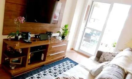 Apartamento com 3 dormitórios sendo 1 suíte 2 vagas e sacada Grill a venda na Vila Valparaíso