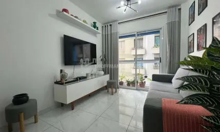 Apartamento à venda com 02 dormitórios, 01 suíte e 01 vaga de garagem no Bairro Santo Antônio