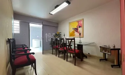 Sobrado com 2 Quartos e 1 banheiro 274M² a venda no bairro Santa Paula.
