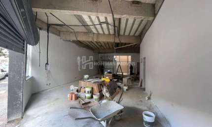 Salão comercial para locação com 120m² e excelente localização!