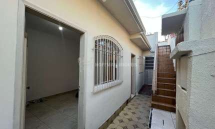 Casa com 2 quartos para alugar na Rua Tupi, --, Cerâmica, São Caetano do Sul