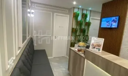 Sala comercial a venda com planejados e uma vaga a venda no Boa Vista SCS
