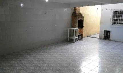 Sobrado à Venda com 3 Quartos e 2 WC's no Parque Marajoara, Santo André, SP
