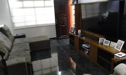 Sobrado à Venda com 3 Quartos e 2 WC's, na Cidade São Jorge, Santo André, SP