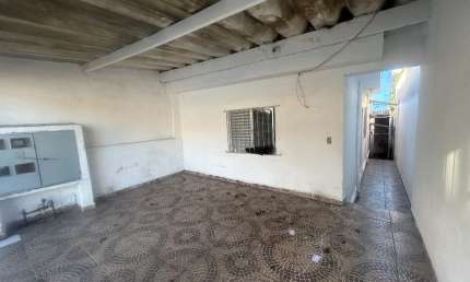 Casa Térrea à Venda com 2 residências na Cidade São Jorge, Santo André, SP