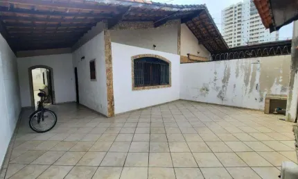 Casa para Venda em Praia Grande, Canto do Forte, 2 dormitórios, 1 suíte, 2 banheiros, 2 vagas