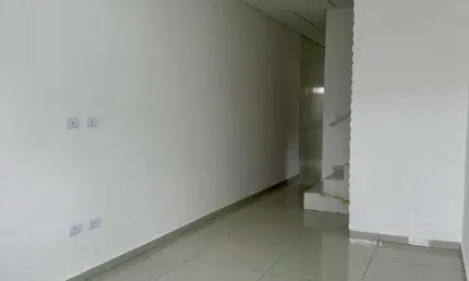 Sobrado para Venda em Praia Grande, Caiçara, 2 dormitórios, 2 suítes, 3 banheiros, 1 vaga