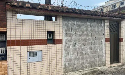 Terreno à venda na Rua Caiamoré, Vila Margarida, São Vicente