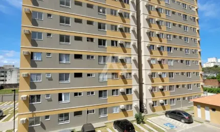 Alugo excelente apartamento em candeias, 2 quartos com area de lazer.