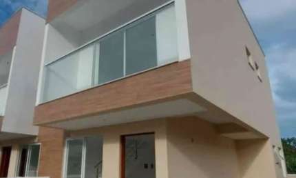 Sobrado para Venda em Palhoça, Vale Verde, 2 dormitórios, 2 suítes, 2 vagas