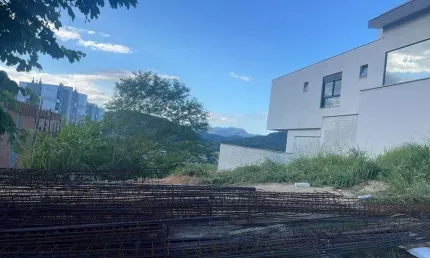 Terreno à venda na Rua das Cabreúvas, Pedra Branca, Palhoça
