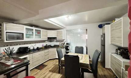 Casa para Venda em Palhoça, Centro, 2 dormitórios, 1 suíte, 1 banheiro, 1 vaga