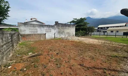Terreno à venda na Praia de Fora, Palhoça 