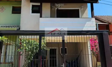 Casa com 3 quartos à venda na Rua Fernando Jorge Schneider, 113, Hípica, Porto Alegre