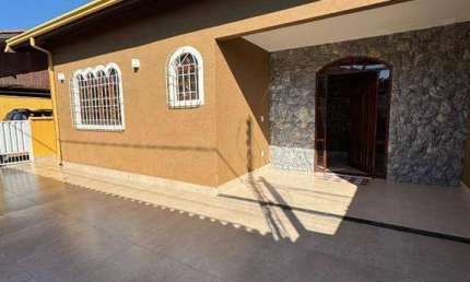 Casa com 4 dormitórios à venda, 400 m² por R$ 1.700.000,00 - Jockey Club - Barretos/SP