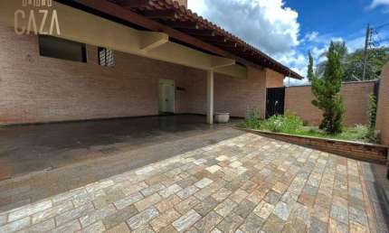 Casa com 5 quartos à venda na Avenida 45, Centro, Barretos