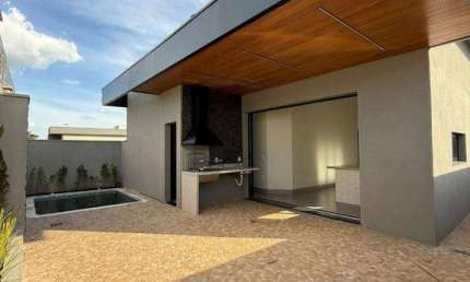 Casa com 3 quartos à venda no Jockey Club, Barretos 