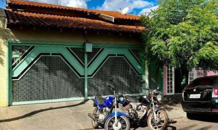 Casa com 3 quartos à venda na Rua 42, Jardim Alvorada, Barretos