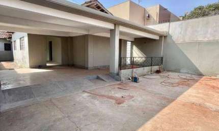 Casa com 5 quartos à venda na Avenida São João, Jardim Allah, Barretos