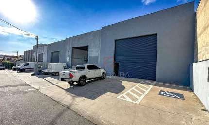 Galpão para alugar, 300 m² por R$ 6.000,00/mês - Matadouro - Bragança Paulista/SP