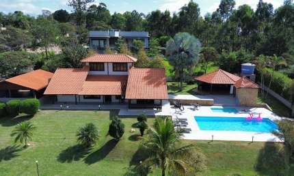 Casa com 3 dormitórios para alugar por R$ 15.500,00/mês - Condomínio Residencial Vila Rica - Bragança Paulista/SP