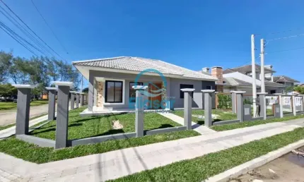 Casa Nova 03 Dormitórios c/01 suíte - Próx. da Praia