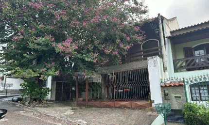 Casa com 4 quartos à venda, 280 m² por R$ 950.000 - Vila Valqueire - Rio de Janeiro/RJ