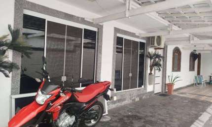 Casa com 2 dormitórios à venda, 120 m² por R$ 380.000,00 - Vila Valqueire - Rio de Janeiro/RJ