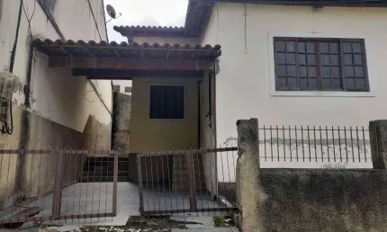 Casa com 2 quartos à venda, 70 m² por R$ 180.000 - Vila Valqueire - Rio de Janeiro/RJ