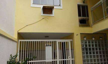 Casa com 3 dormitórios para alugar, 160 m² por R$ 3.604,36/mês - Vila Valqueire - Rio de Janeiro/RJ