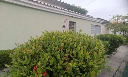 Casa com 3 quartos à venda, 225 m² por R$ 1.300.000 - Vila Valqueire - Rio de Janeiro/RJ