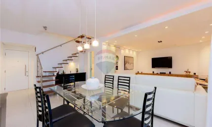 Apartamento duplex no último andar, no Bosque da Saúde em São Paulo!