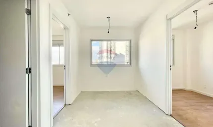 Lindo Apartamento de 40m² a 400 metros do Metro Imigrantes