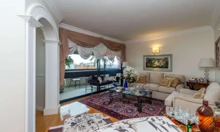 Apartamento tipo para locação com 4 quartos, sendo 4 suítes, 198m²