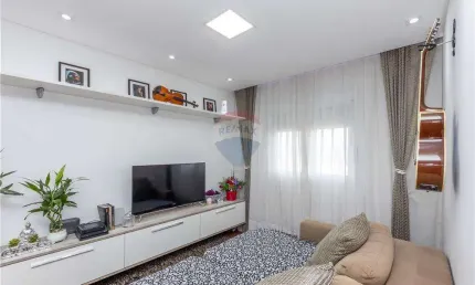 Apartamento 2 dormitórios, com sala ampliada (reversível) na Vila Moraes!