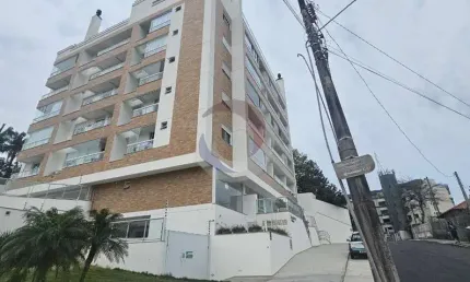 Apartamento com 3 quartos para alugar na rua poeta francisco machado de souza, 275, estreito, florianópolis por r$ 5.500