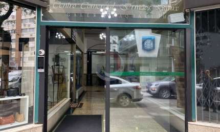 Ponto comercial para alugar na Avenida Prefeito Osmar Cunha, 106, Centro, Florianópolis por R$ 3.000