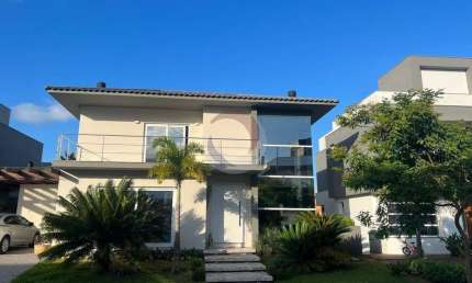 Casa em condomínio fechado com 3 quartos para alugar na Rodovia Doutor Antônio Luiz Moura Gonzaga, 3825, Rio Tavares, Florianópolis por R$ 23.000
